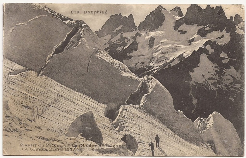 C'est une carte postale qu'il envoie à ses sœurs, ce jour-là, avec des "Baisers" dans la neige.